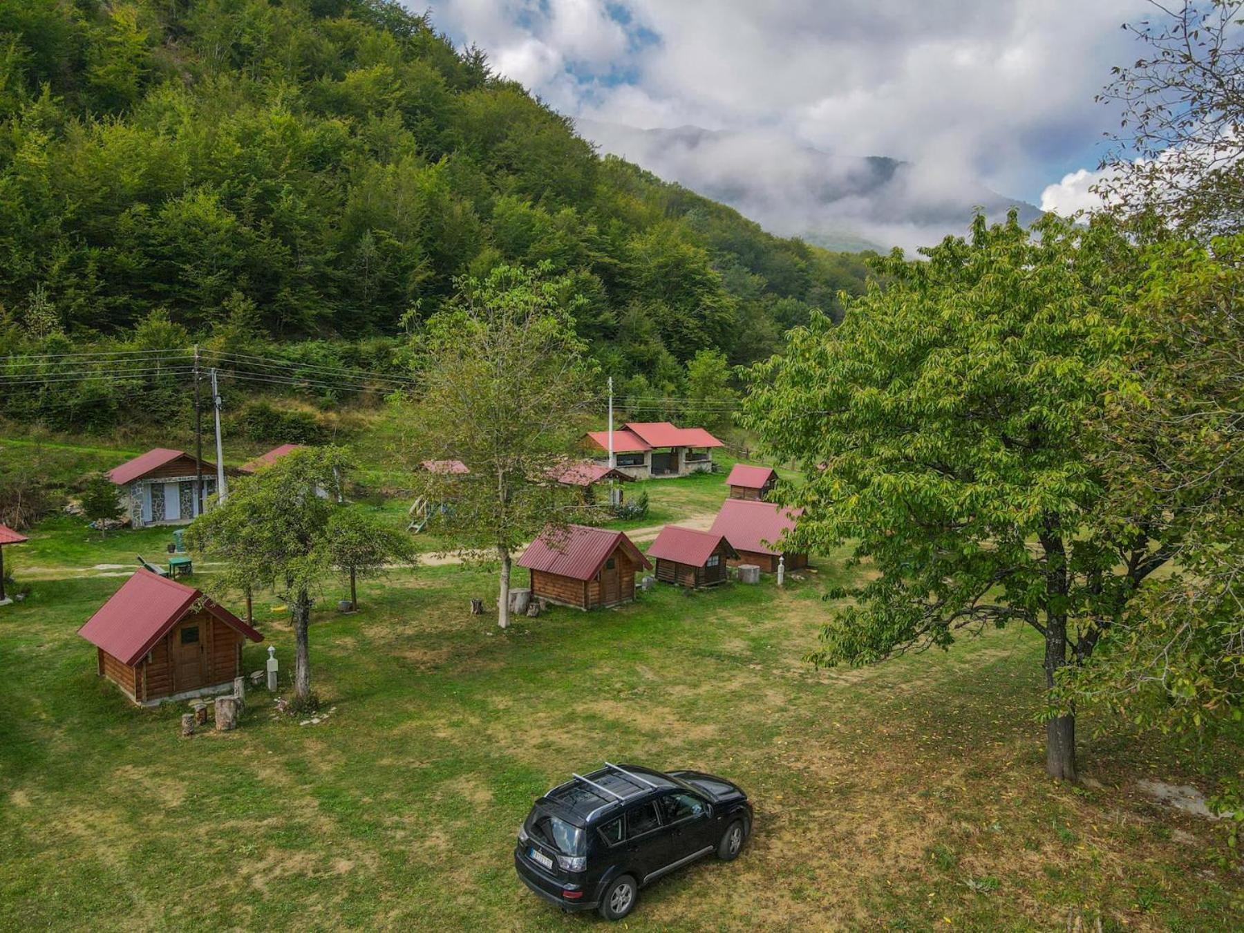 Camp &Apartmens Scepanovic Мойковац Екстер'єр фото